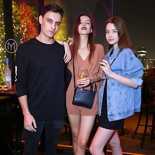 mantrabarkl's tweet photo. Haven’t made plans for tonight? @mantrabarkl should be your first stop 🍾 🍾 🍾 
Book your table now to avoid missing out! SMS/WhatsApp 017 344 8299 now.

#TGIF #Mantrabarkl #mantra #kl #nightlifekl #bangsar #clubbing #clubs #fridaynight #friday #part… https://t.co/oeMipoIa1n https://t.co/EXkEpbd1Ox