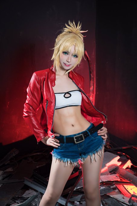 Twitterのコスプレ画像3