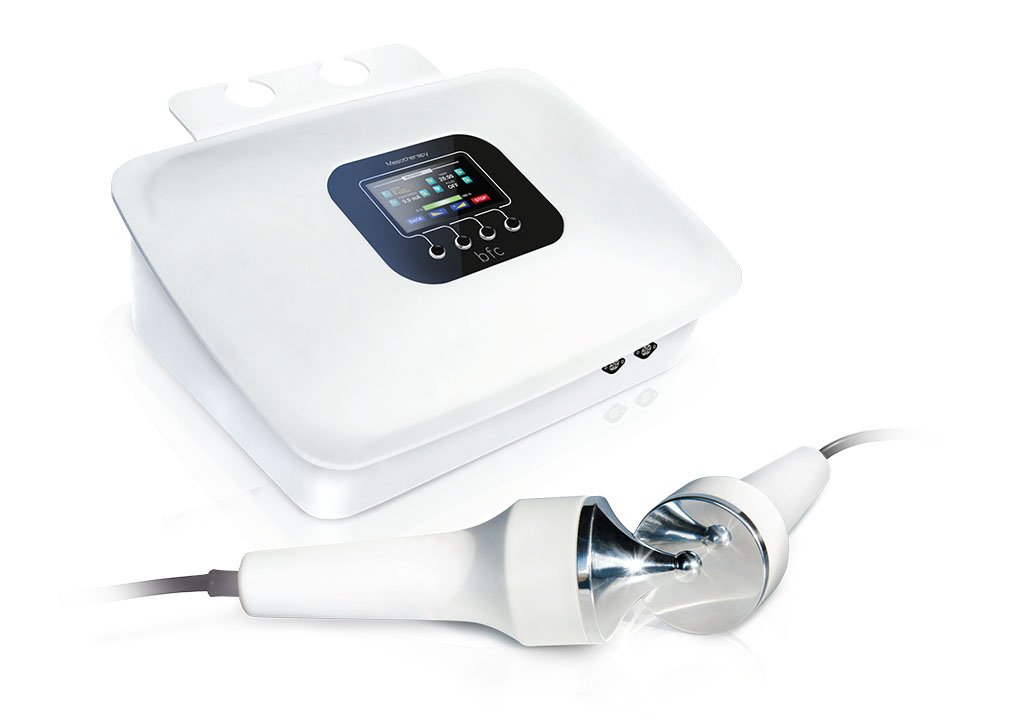 SkinHealthSOS's tweet image. Our stand alone #RADIOFREQUENCY machine. With three different size heads, both face and body can be treated. Message for a DEMO. radiofrequencymachine #rf #rfmachine #radiofrequencydevice