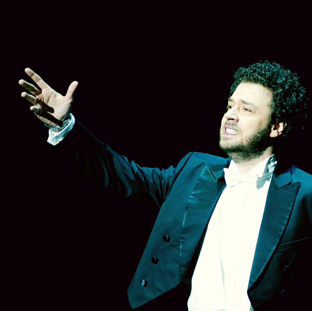 OperaAvignon's tweet photo. PORTRAIT // LA TRAVIATA verdi
✨ Davide Giusti est Alfredo Germont 
📅 8 &amp; 10 juin
📍 Opéra Confluence
🎫 https://t.co/1sg5bGAITj
☎️ 0490142640
💶 A partir de 15€
🚌 Navette Opéra > Opéra Confluence
💻 En savoir plus... > https://t.co/eLAKnniaCJ https://t.co/o7JeeszsuH