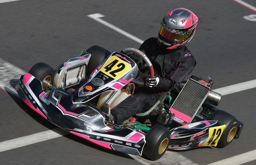 melliosports's tweet photo. Busy weekend ahead for MRA driver Jade who will be racing in both the club championship & the O plate at PFI @TVKCpfi @D2BDofficial @MotorsportWomen #JadeEngines https://t.co/uw679x7nwT