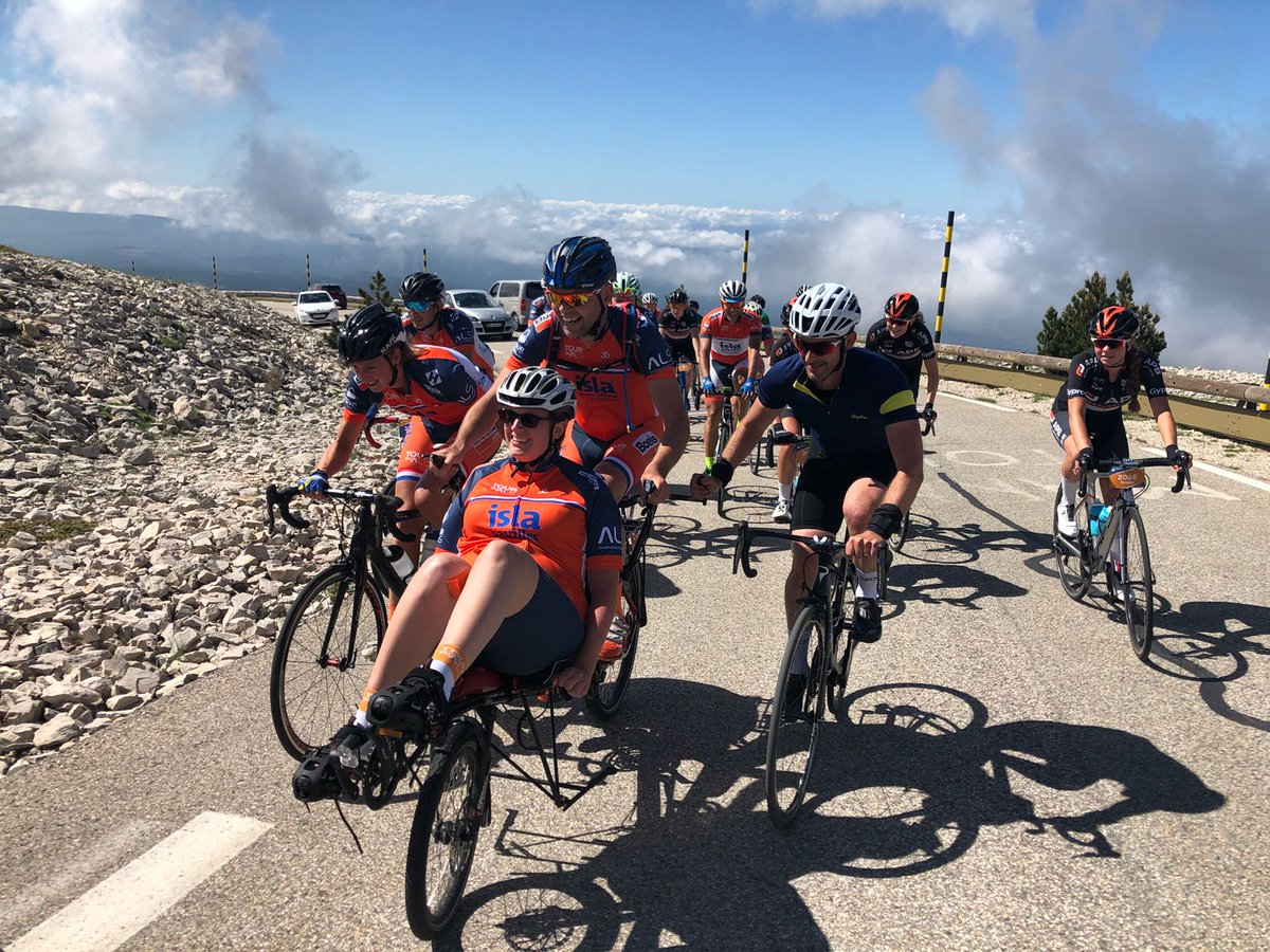 TourduALS's tweet photo. Ook Team Marieke heeft vandaag alsnog de #MontVentoux bedwongen! Klasse!! 👍👍 #Tourduals #samentrappenwealsdewerelduit https://t.co/WLLofleN5i