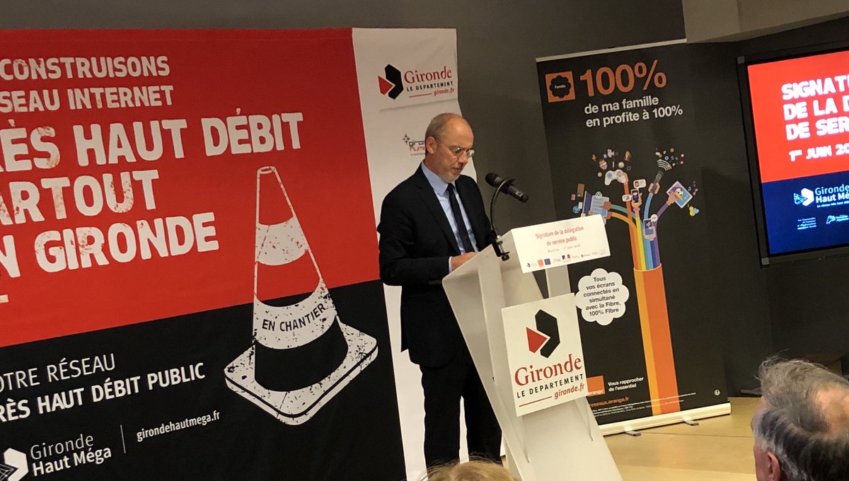 cyrilluneau's tweet photo. #THD33  Est un projet ambitieux 
✔️410 000 prises de fibre optique 
✔️ 29 000 km de réseau à installer au domicile des girondins d’ici 6 ans! (dans le département de France métropolitaine le plus étendu) ce qui est un délai particulièrement court . https://t.co/sobk8ozSNp