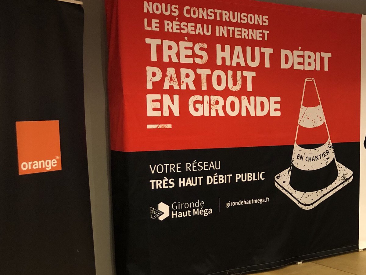 cyrilluneau's tweet photo. Le department , les territoires de @gironde et @orange s’engagent au profit de l’égalité des territoires .
👉🏼 Objectif 100% #Fibre à l’abonné ! #THD33 #collterr #TransfoNum https://t.co/Gb0FByf0ux