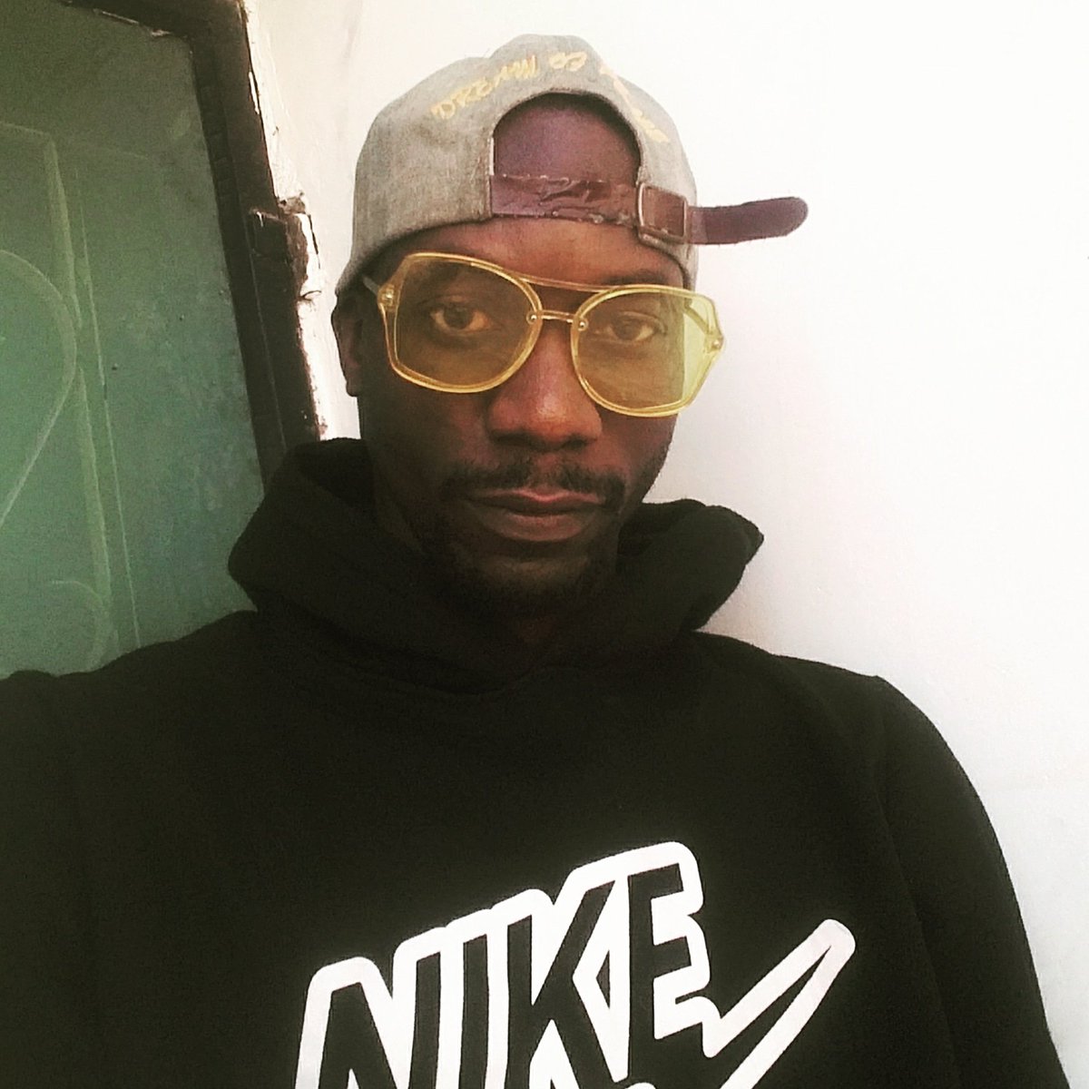 ManDooBizness's tweet photo. Happy New Month Fam. @DjShiru @geosteadyOffici @djlito_official @IamcatUg @dvjmercypro @RojaDj @RinexPattern @Frankjah @FFameica #Togetherness #tafmusic https://t.co/K0Qj73NnwR