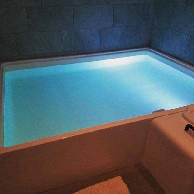 InfinityFloatNJ's tweet photo. Curious about floating?  We’ve still got several spots available through the weekend.  Call us at 856-372-2389 to reserve your float ses... https://t.co/lkXKxl12Jq