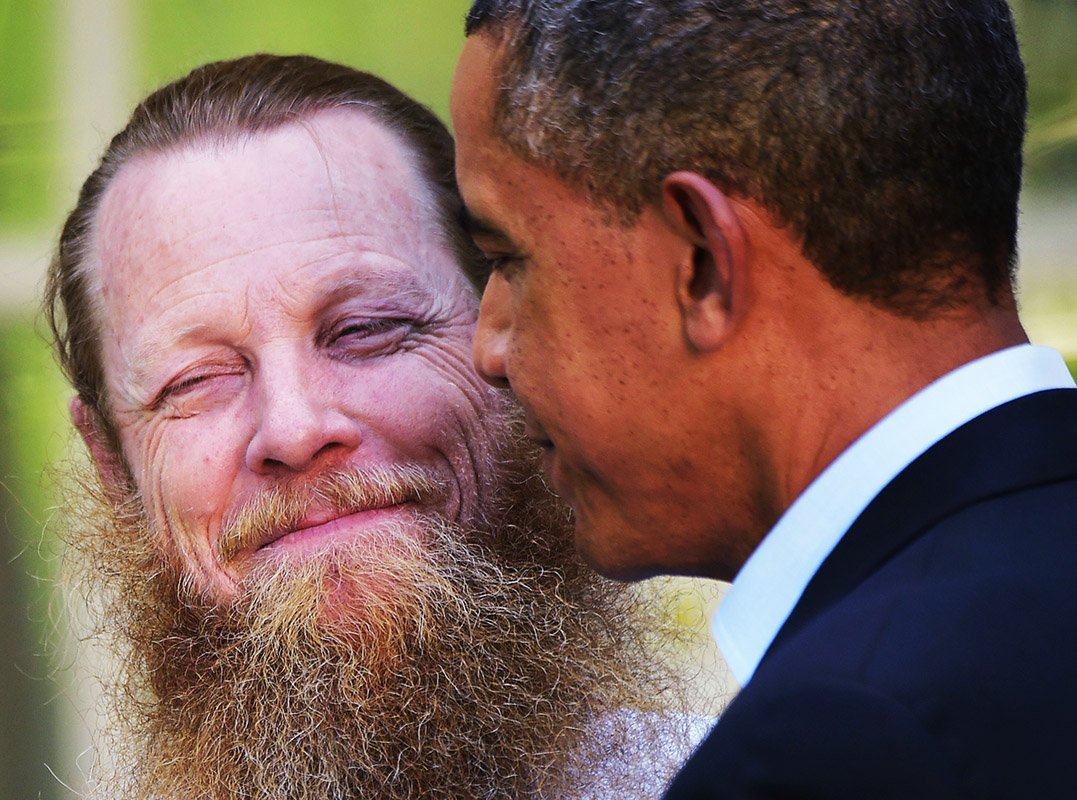PatriotBob2016's tweet photo. @NewDay @joelockhart #Pardon me but I dont recall anyone upset on #CNN when #Obama broke laws &amp; released THE #GITMO5 for a deserter #Bergdahl  whose Dad praised allah in a #RoseGarden spectacle, or when Obama  emptied Fed Prisons #NewDay #FoxAndFriends #AnaNavvaro #FakeNewsCNN
https://t.co/bQVoTs9FP9 https://t.co/bk7OuoHGed