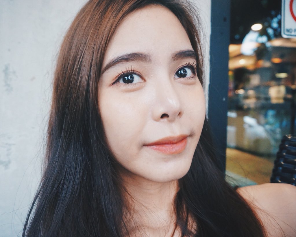 peartunwarat's tweet photo. รีวิวอีกทีกับมาสคาร่าในตำนาน ถูกและดี นางเป็นสูตรเจลบางเบา ปัดแล้วรู้สึกถึงความหนางอนธรรมชาติ กันน้ำด้วยนะคะที่สำคัญถูก มาจ้าแจกเลย 10 รางวัล แค่ RETWEET+เมนชั่นอะไรก็ได้ เริ่ม!!
#hypercurl #maybellinethailand https://t.co/tmpI1pfyzx