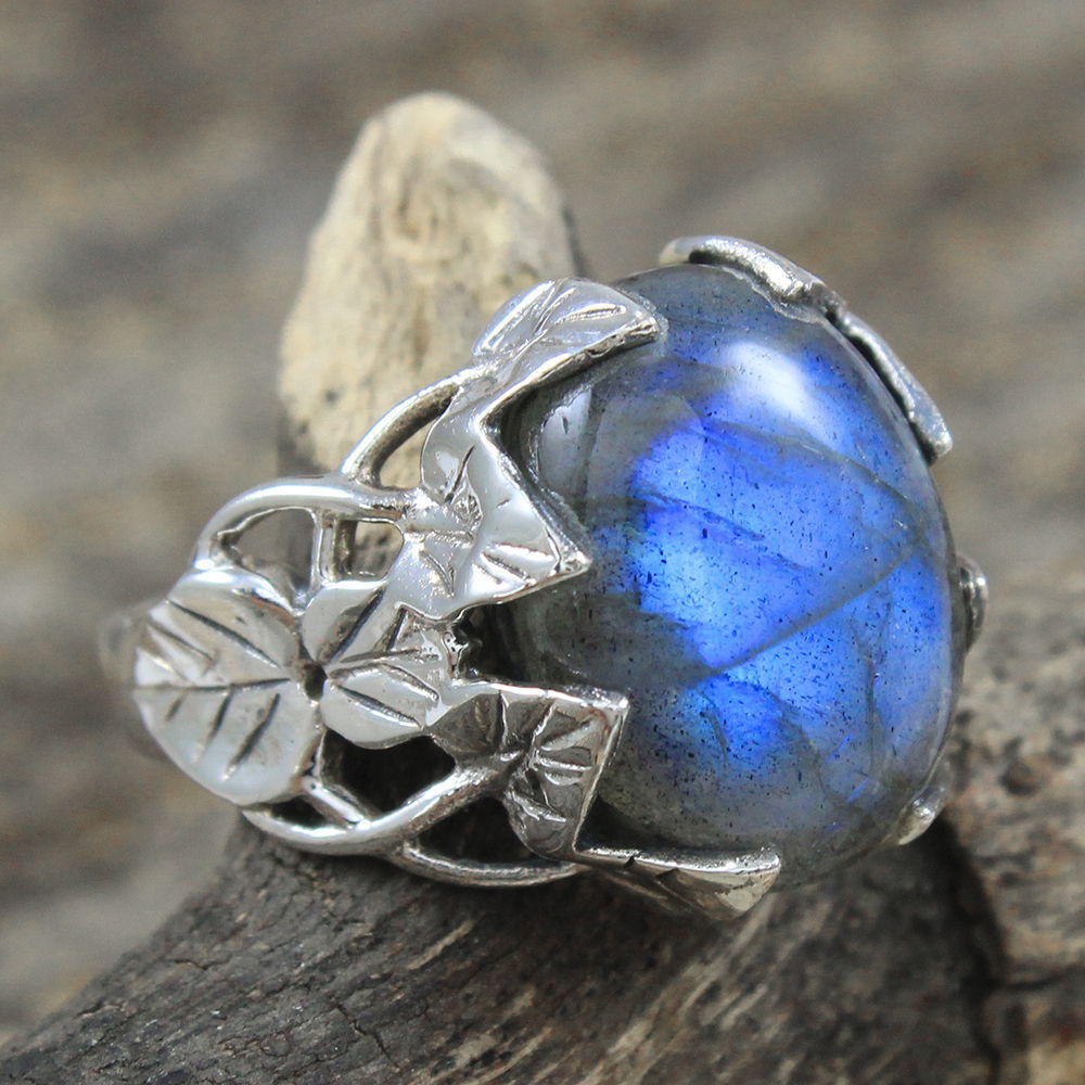 silvereternity5's tweet photo. https://t.co/wKH0N4mmEO

https://t.co/xKfHcuNZAZ

#Labradorite #LabradoriteRing #LabradoriteJewelry #SilverRing #SilverJewelry #925SterlingSiver #BlueFireRing #Designer #MensRing #Stylish #Silver #Rings #Jewelry #Gift #SilverEternity https://t.co/jZbssXZywR