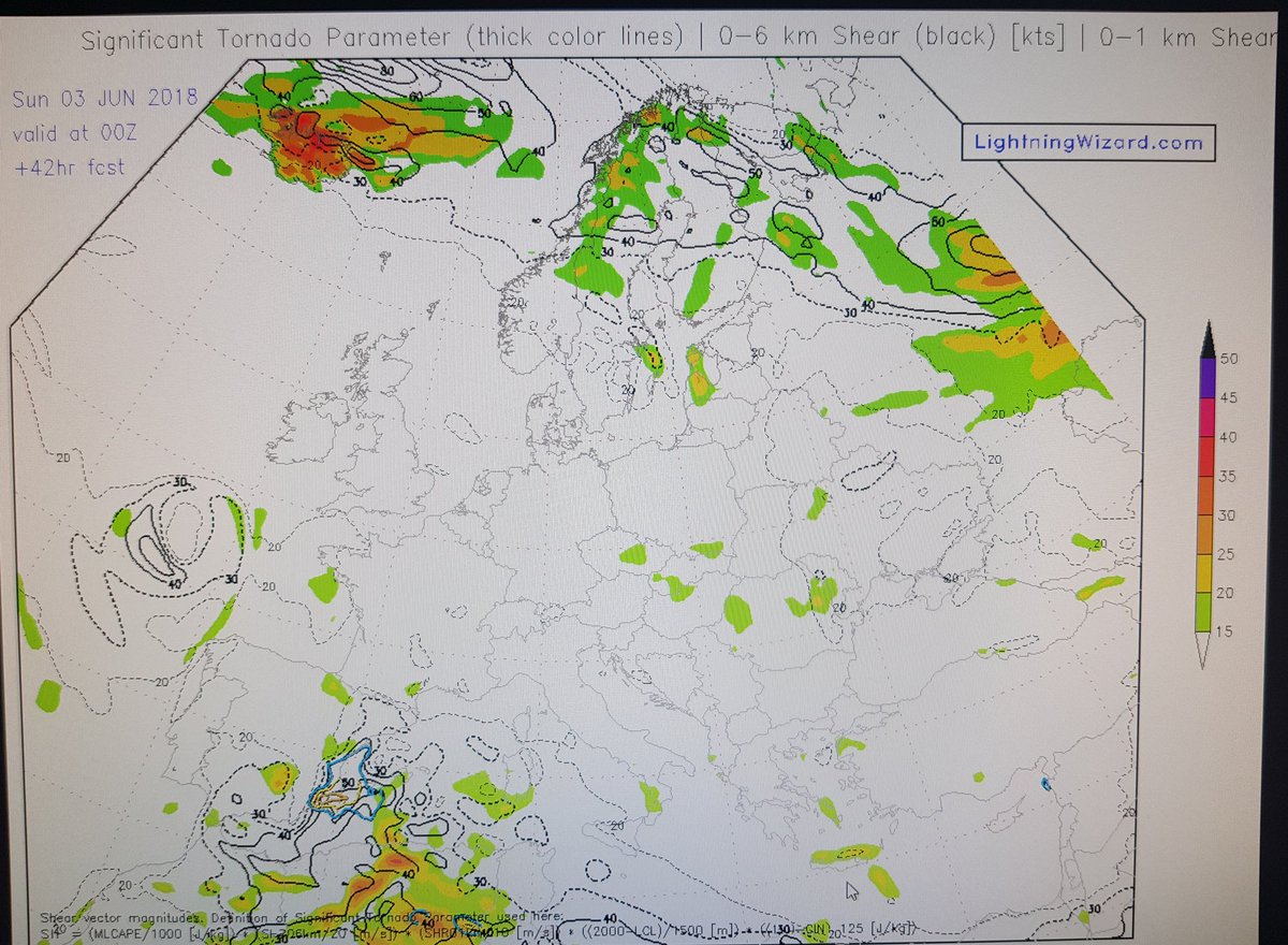 josestormchaser's tweet photo. Ojo, mucho Ojo!
La salida actual de #lightningwizard es una auténtica pasada para el sureste y litoral mediterráneo, desde #Almeria hasta #Castellon!
Parámetros convectivos muy proclives formación #supercelulas #tornados y #mangasmarinas de cara al Sabado y madrugada al Domingo! https://t.co/8v9NXRIA4n