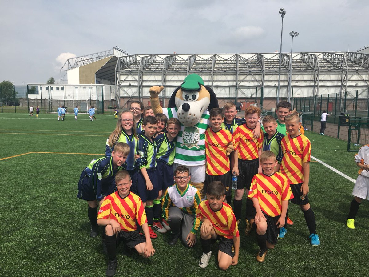 StMichaelsPNS's tweet photo. We met some famous faces at the football festival. @LandLNLC https://t.co/YmyhMAexAP