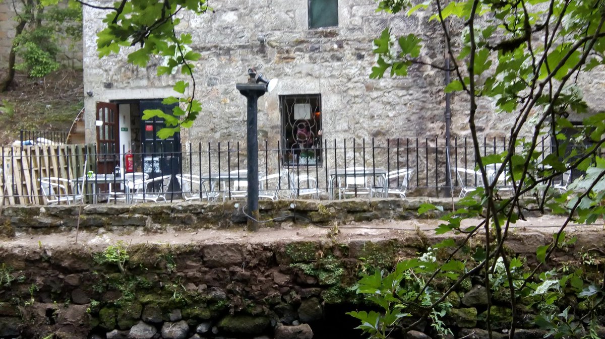 Temperatures risin' and no sign of thunder and lightning so far. Enjoy our lovely Outdoor Seating Areas and luxury Scottish Ice Cream (available in café/shop)