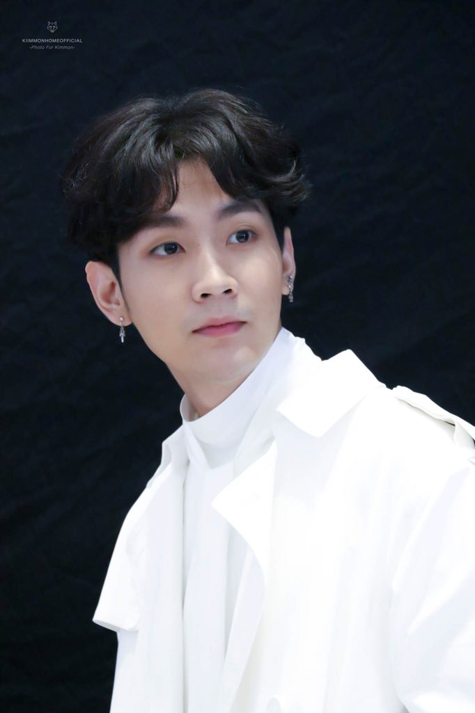 veronicamoza's tweet photo. Retweeted KIIMMONHOMEOFFICIAL (@KIIMMONOFFICIAL):
180531
ใส่ชุดขาวนี่มันดีต่อใจ 💞
@KiimMon
#ขุณขิมมอญ
#ปารูปให้คิมเซฟ
#SensationThailand
#Heisensation https://t.co/AxjHM7Ys6b