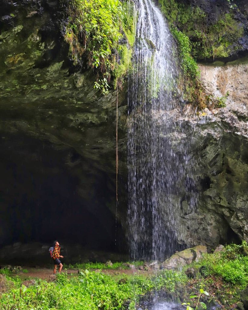 Explore the lesser beaten tracks of Uganda, you’ll be captivated by what you find. 📷 IG/mild_adventures ✨ #Uganda #ThePearlofAfrica #MountElgon #Adventure #Travel