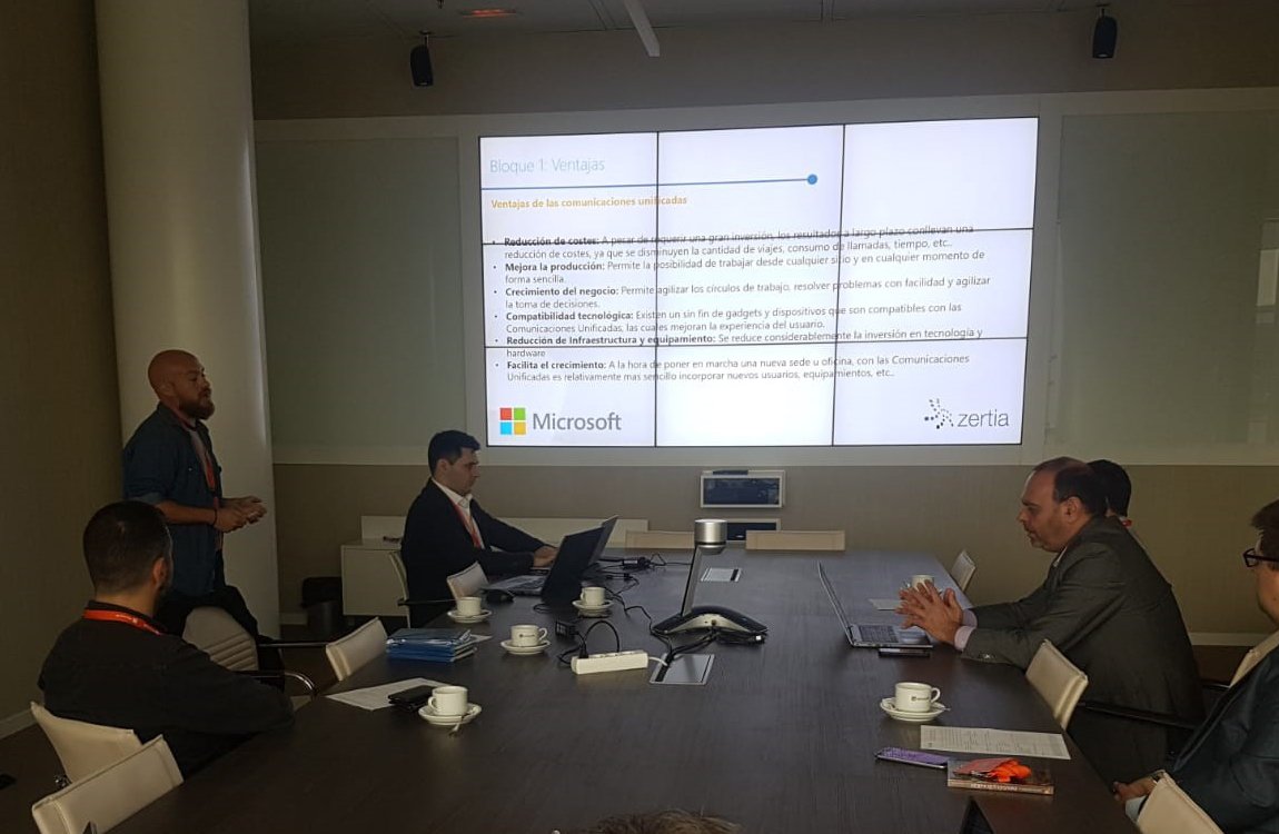 MrLyncUC's tweet photo. Un verdadero placer participar ayer en el evento
"Desayuno Tecnológico: Intelligent Cloud" en @MicrosoftES y poder
exponer mi experiencia con las #ComunicacionesUnificadas y la influencia de la nube en @SkypeBusiness, sin duda una experiencia muy enriquecedora https://t.co/6MByv4hEZP