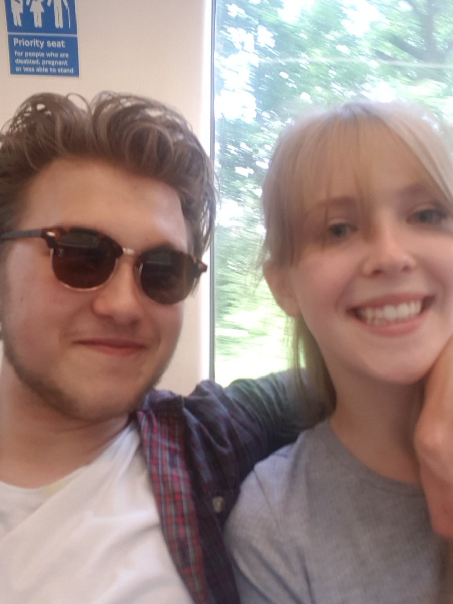 On way to Victoria Park for #allpointseast to see <a href="/thebottlemen/">Catfish&theBottlemen</a> And <a href="/THEHUNNABAND/">THE HUNNA</a>