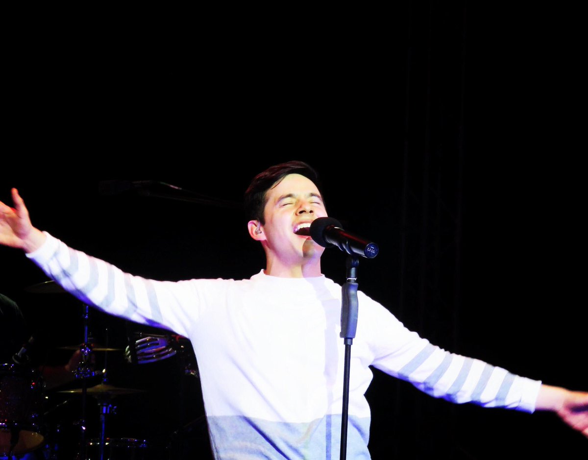 Shell_eeeyyy's tweet photo. “A tidal wave brought to life rushing over every doubt of mine, open soul in an open sky everything, everything is right” ~ #davidarchuleta @DavidArchie #numb #amazingsongwriter #amazingsinger #inspire https://t.co/RXXgWi444d
