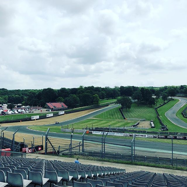 DerekPalmer_'s tweet photo. This weather needs to hang on for another two days! Unsure if U.K or Italy 🤔 our Giuliettas must bing good weather! #tcruk #alfaromeo #brandshatch #tcr https://t.co/rurR3JEBQy https://t.co/uhkDarSbkU