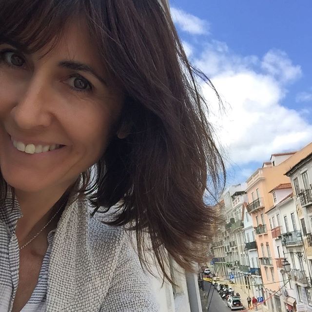 mariata014's tweet photo. ¡Fin de semana en Lisboa! Visitando a mi @de_clare 😍. Viví por estas tierras hace 10 años. ¡Está tan bonito! Aquí estoy en un apartamento estupendo en Santos. #lisboa #relax https://t.co/h8ZwaGXcG2