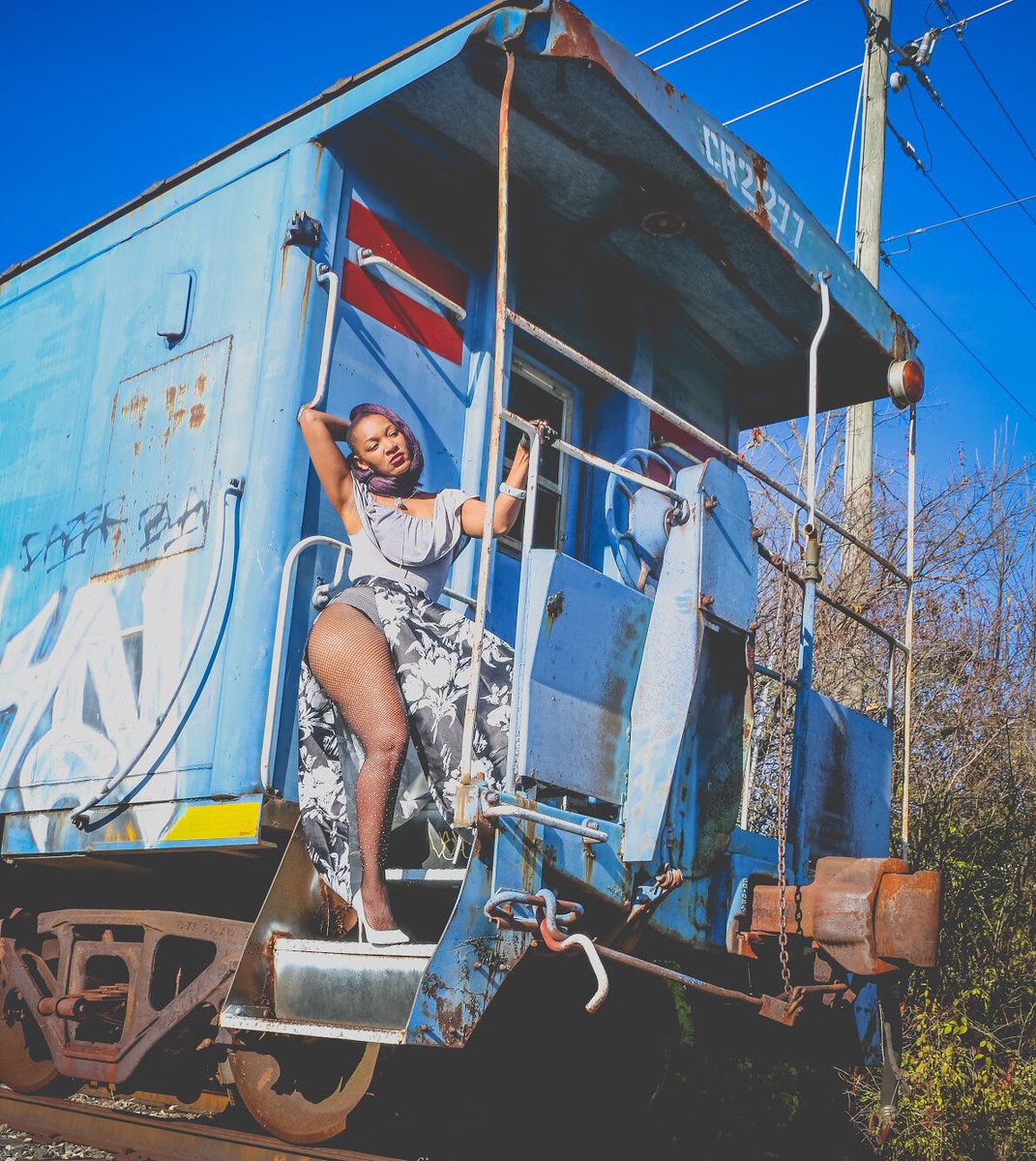 ankh_production's tweet photo. You a trip🚞
@PoweredByjY
Where are you vacationing this year?
Book on https://t.co/7rpIUfclJf
#AnkhProductions #TheStampede #blackbusiness #blackfemalephotographer #canonphotography #indianaphotographer #agameoftones #shotwithlove #milliondollarvisuals #artofvisuals #afropunk https://t.co/LhdWjfIh0v