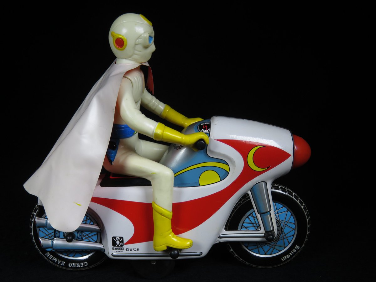 mark_toys's tweet photo. https://t.co/yQrvbz61Vf is offering this Vintage/Antique  Moonlight Mask Motorcycle - Bandai - Japan Tin Lithograph Friction OLD STORE STOCK 100% Original Toy. 9" long &amp; 8" tall. Also know as Moonbeam Man first appearing in 1950's. This toy is For Sale. https://t.co/sfOq60uzMO