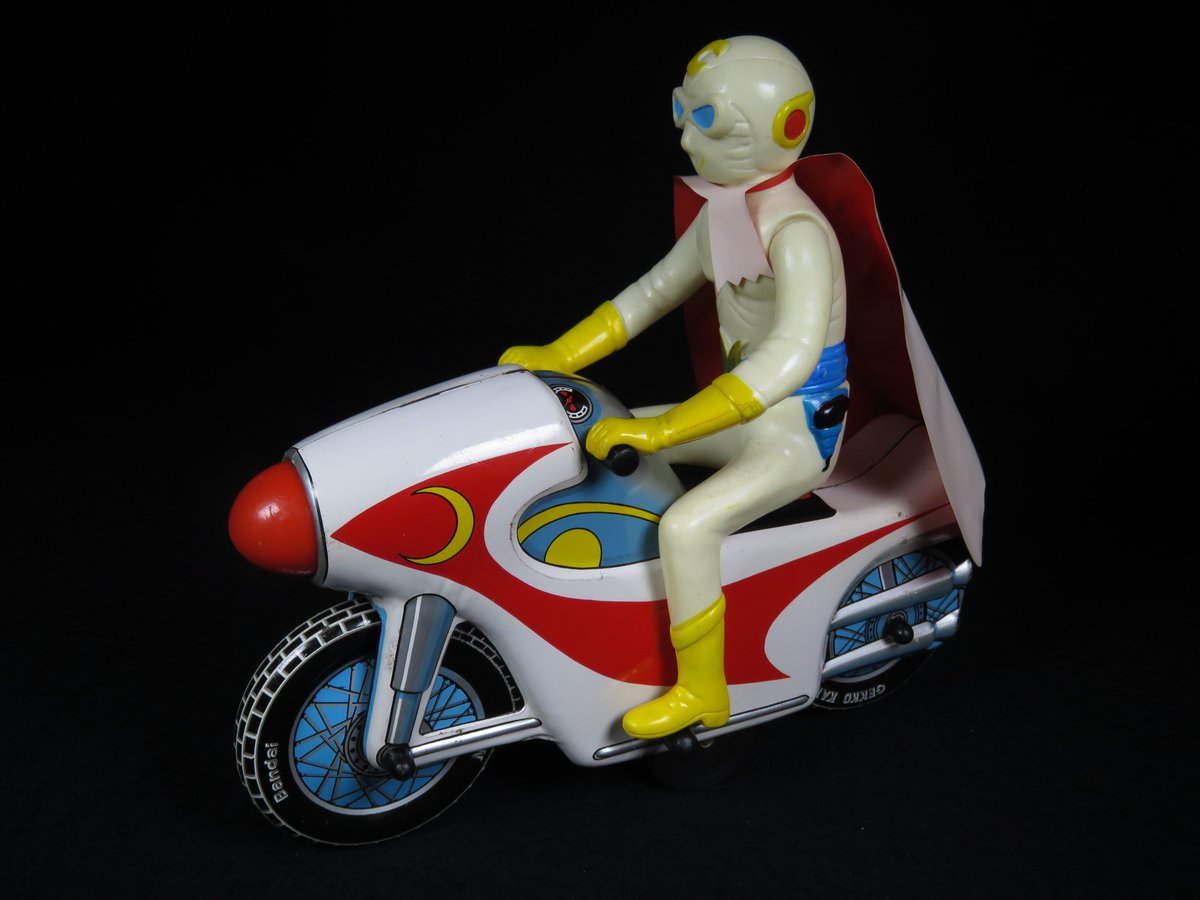 mark_toys's tweet photo. https://t.co/yQrvbz61Vf is offering this Vintage/Antique  Moonlight Mask Motorcycle - Bandai - Japan Tin Lithograph Friction OLD STORE STOCK 100% Original Toy. 9" long &amp; 8" tall. Also know as Moonbeam Man first appearing in 1950's. This toy is For Sale. https://t.co/sfOq60uzMO