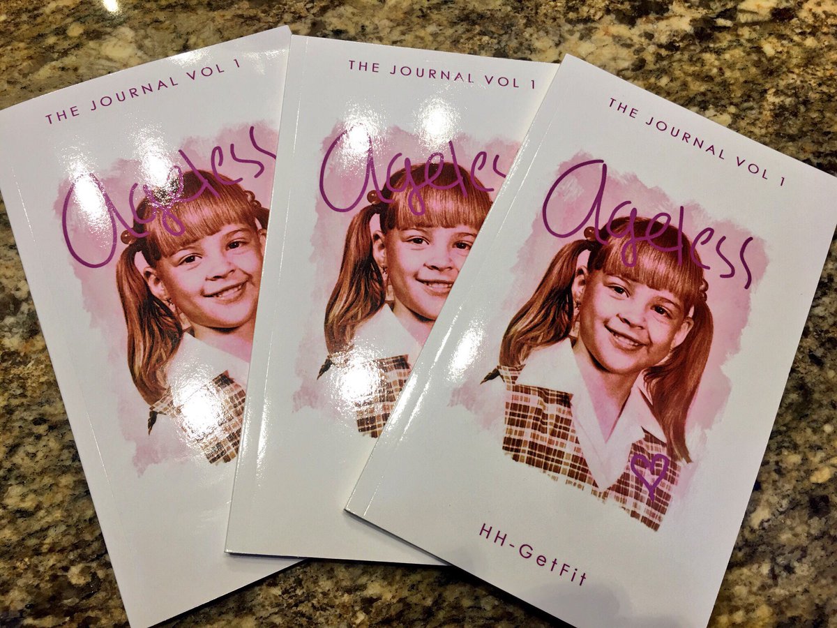 hhgetfit's tweet image. Grilled Chicken, Fresh Veggies,
also some Vegetarian choices. 
Food you can loose weight eating! 😋👙🍲
Ageless The Journal Volume 1
Available at @Amazon @BNBuzz @WestBowPress

#HelloSummerTime #HHGetFit #AgelessTheJournalVolume1