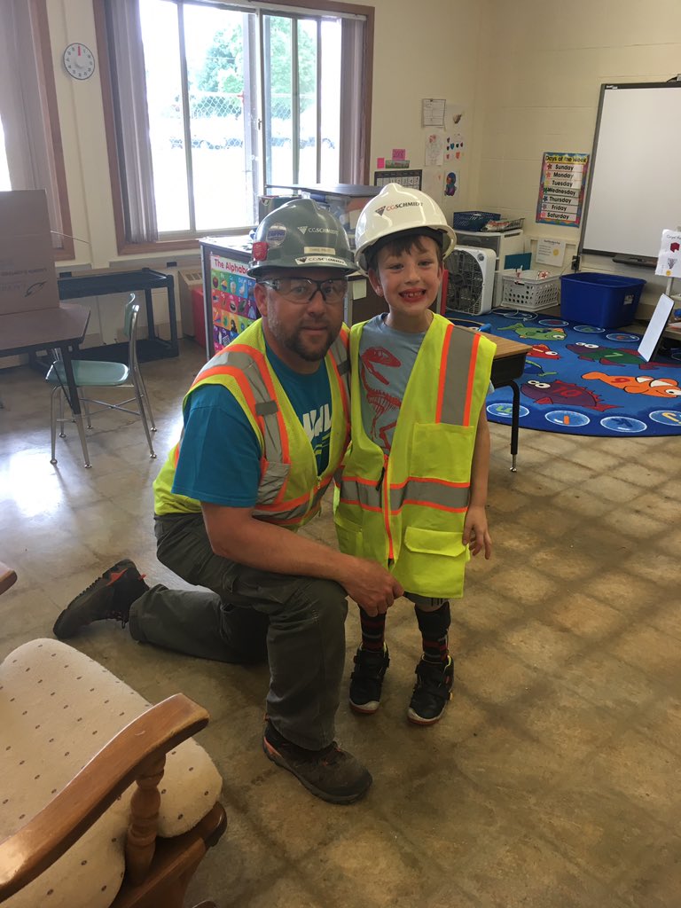 rschloercgs's tweet photo. This guy is the proud owner of his own hat&amp;vest so he can be just like our foreman! @TGubin @cgschmidtinc @aschoenherrCGS #futureworker https://t.co/SzbYkUZepX