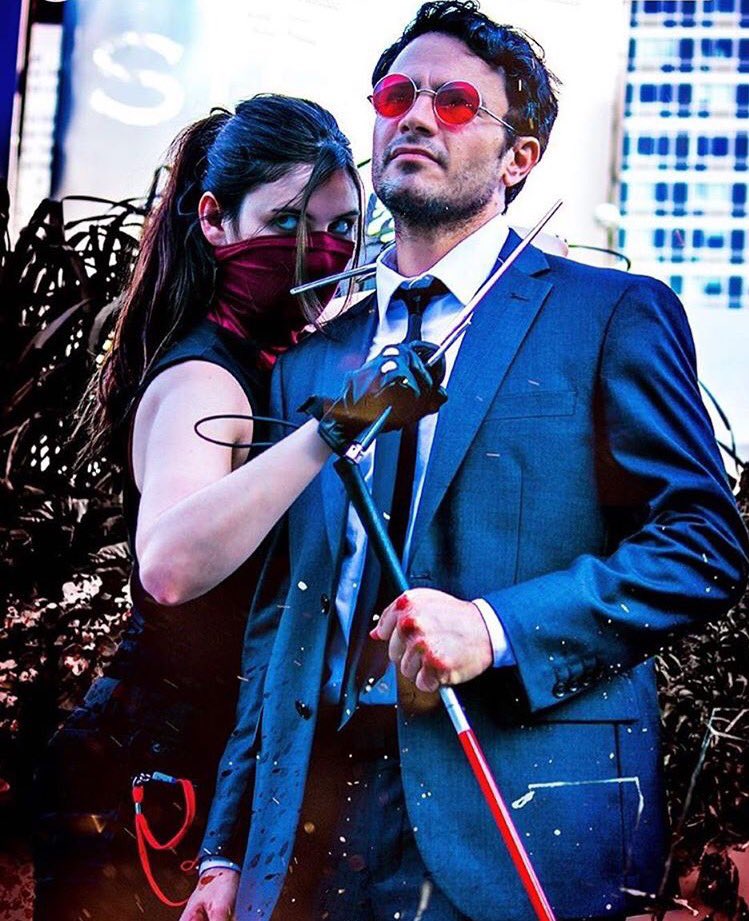 r0niXD's tweet photo. Throw back to #nycc17 When we got stopped every 5 feet for pictures. And yet, we still missed Charlie Cox that Sunday. @NY_Comic_Con #nycc18 https://t.co/y11upT07r3