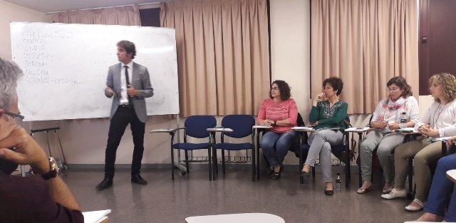 Jotapsf's tweet photo. De Madrid hasta Cantabria. Esta semana, en Cantabria, trabajando con compañeros oncólogos y paliativistas, para mejorar el acompañamiento de las pacientes oncólogicos desde el humanismo y en el hospital de Getafe, optimizando los recursos de los dolientes madrileños. ¡Un placer! https://t.co/zOzu2BCPf7