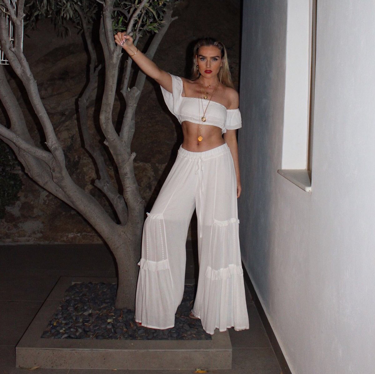 LittleMix's tweet photo. the calm before the #LM5 storm... P<3 https://t.co/FE5pddg5nl