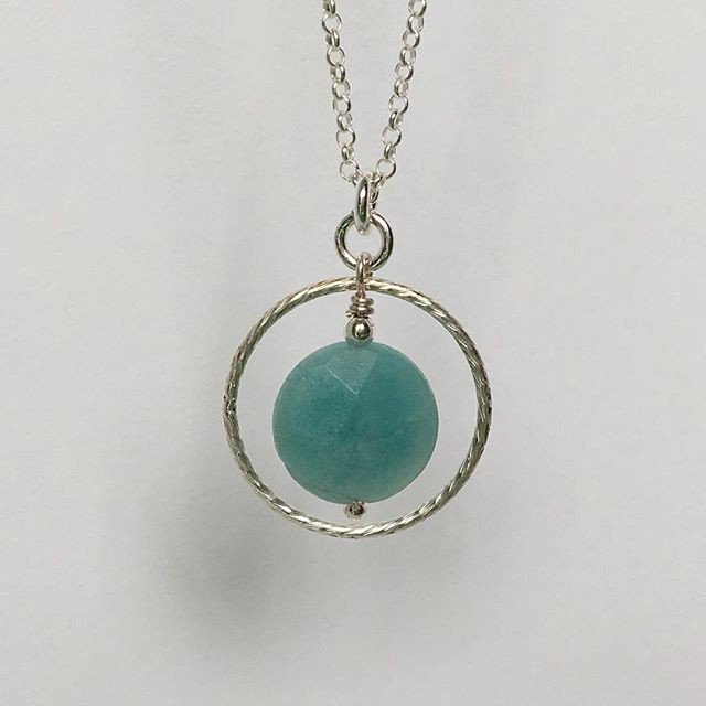 E17Designers's tweet image. Ellen Mair Jones backwash us on Saturday: "A lovely piece of faceted amazonite and sterling silver necklace.  #amazonitenecklace #summernecklace #amazoniteandsilver #e17designers ( #📷 @ellenmair53 )
#handmade #e17designers 
#shoplocale17
#shoplocal

… ift.tt/2xyY6R5