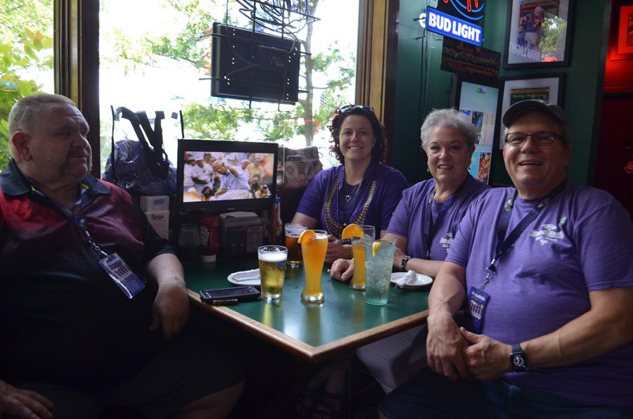 98Rock's tweet photo. .@Amelia98 helping to turn the Greene Turtle purple. #beachbash98 #RavensFlock #ravens https://t.co/EYNtWGXMx9