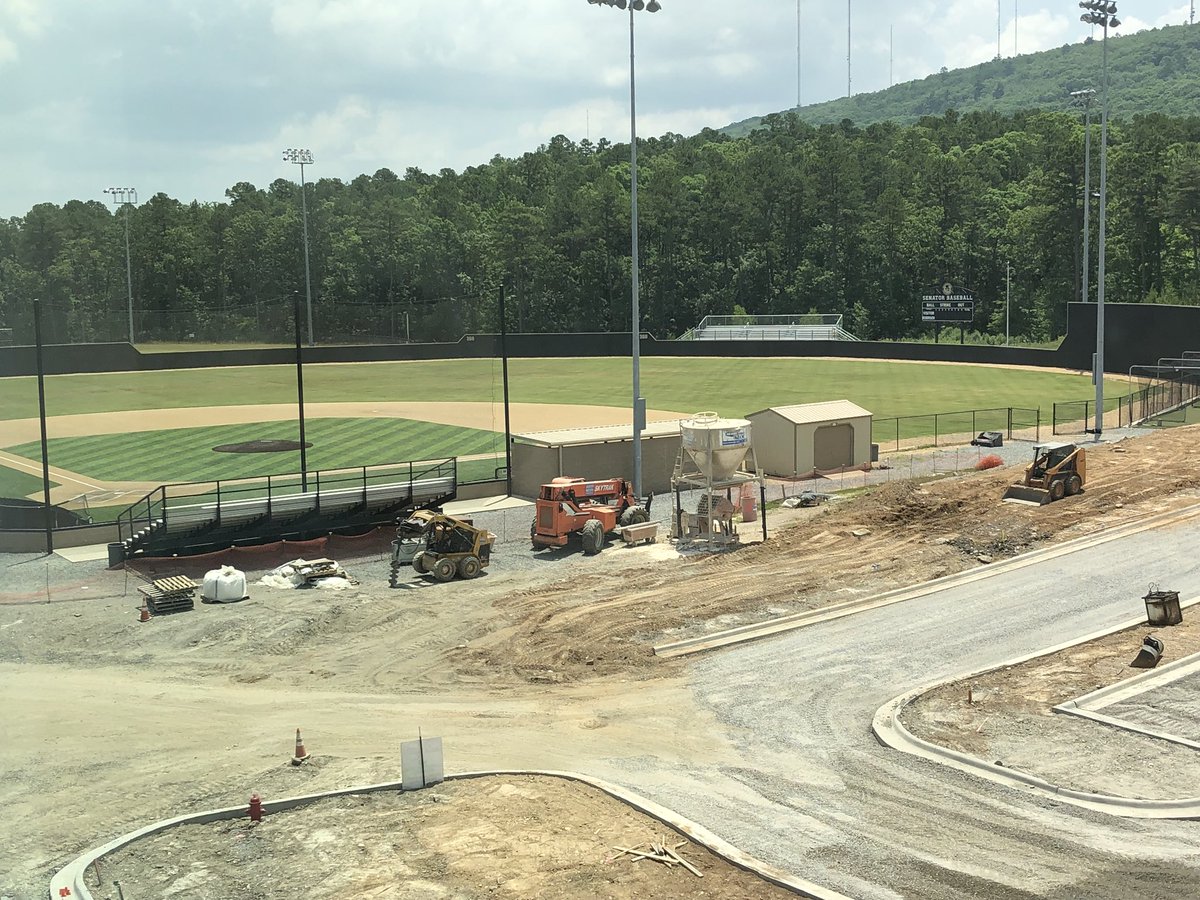 pcssdschools's tweet image. Taking photos for a SNEAK PEEK at the new Robinson Middle School! Look for them soon at PCSSD.org #PCSSD #90yearssenatorstrong #senators