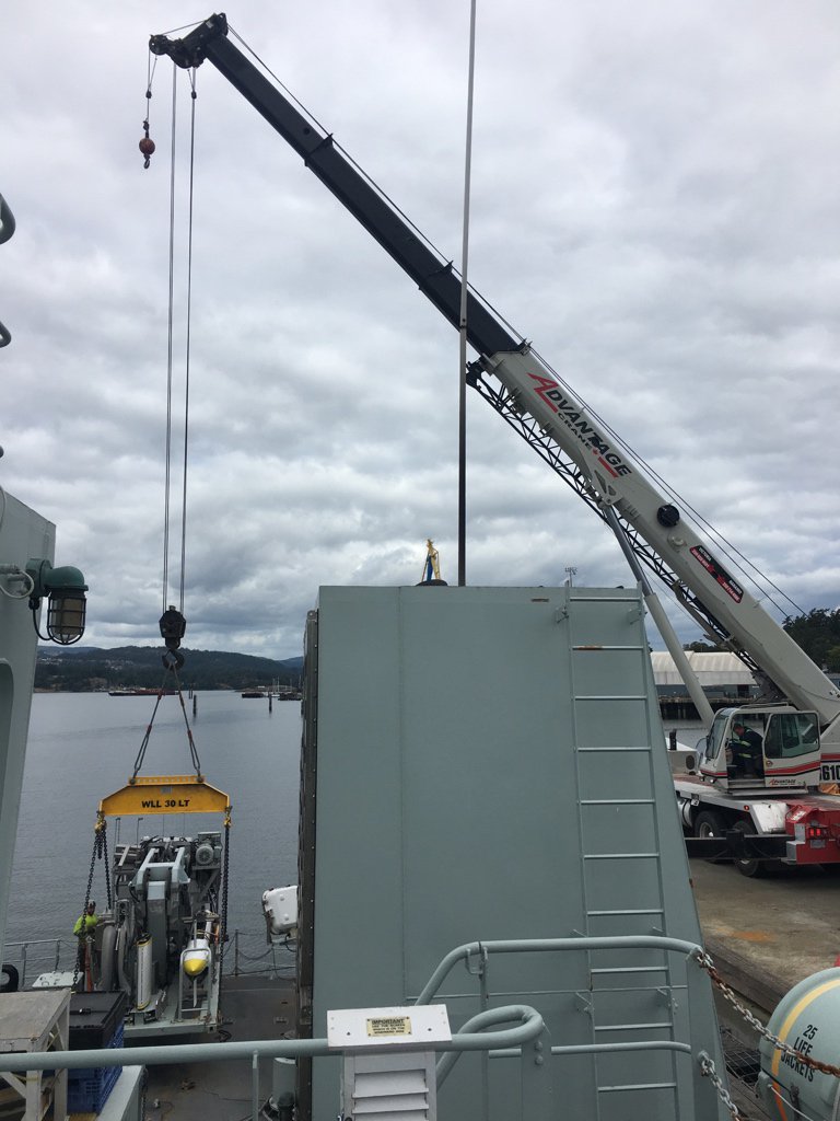 HMCS Yellowknife tweet media