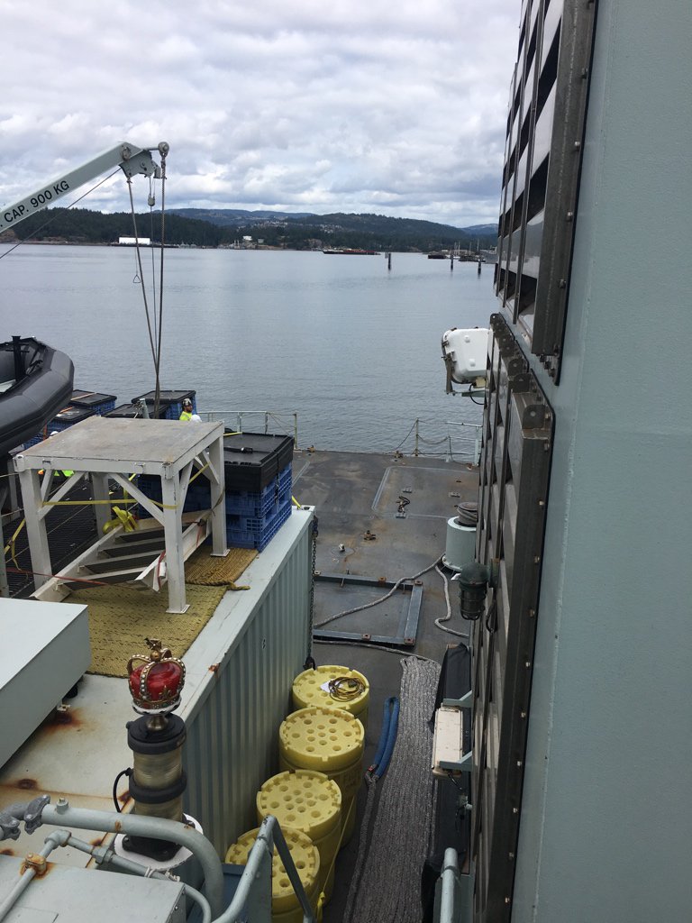HMCS Yellowknife tweet media