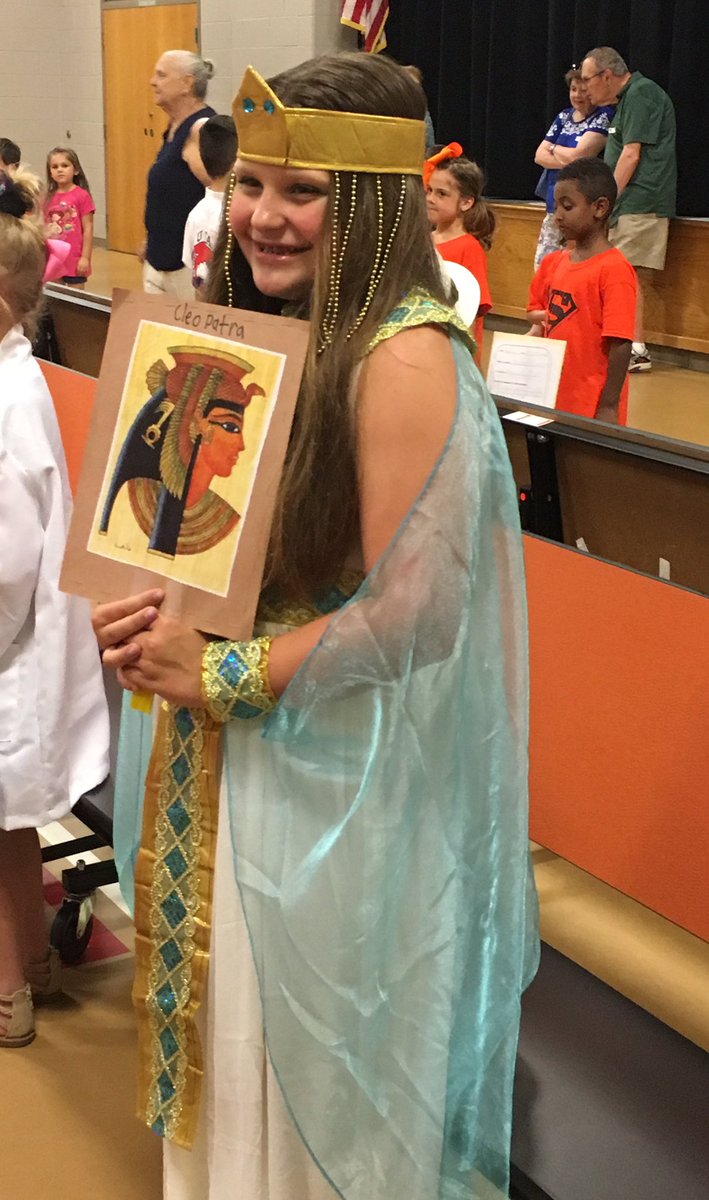 conewagonesd's tweet photo. Lots to see and learn at our 3rd grade Wax Museum this afternoon! https://t.co/QlbaTNH2Rm
