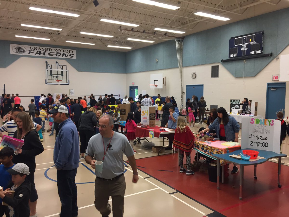 FraserWood36's tweet photo. #YoungEntrepreneur show @FraserWood36 today thanks to support from @PPStrategies! So much excitement! @Surrey_Schools #fwlearn #reallife https://t.co/7lsprknIET