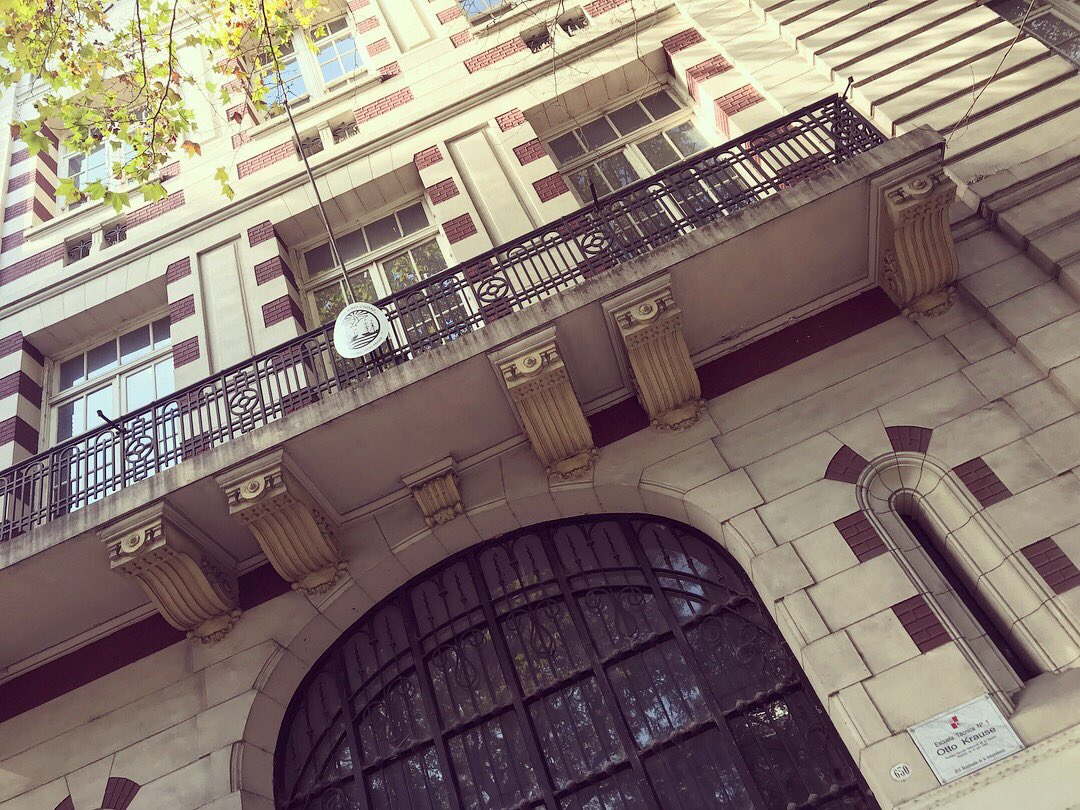 ElectroToolsArg's tweet image. Completando este ciclo de entregas de nuevos equipos para las Escuelas Técnicas de CABA, llegó el turno de @ETN1OttoKrause . Agradecemos a la Rectora Prof. Claudia Rey y la amable recepción del Prof. Rodolfo Gramont @EducacionBA #electronica #electronics #reballing #bga