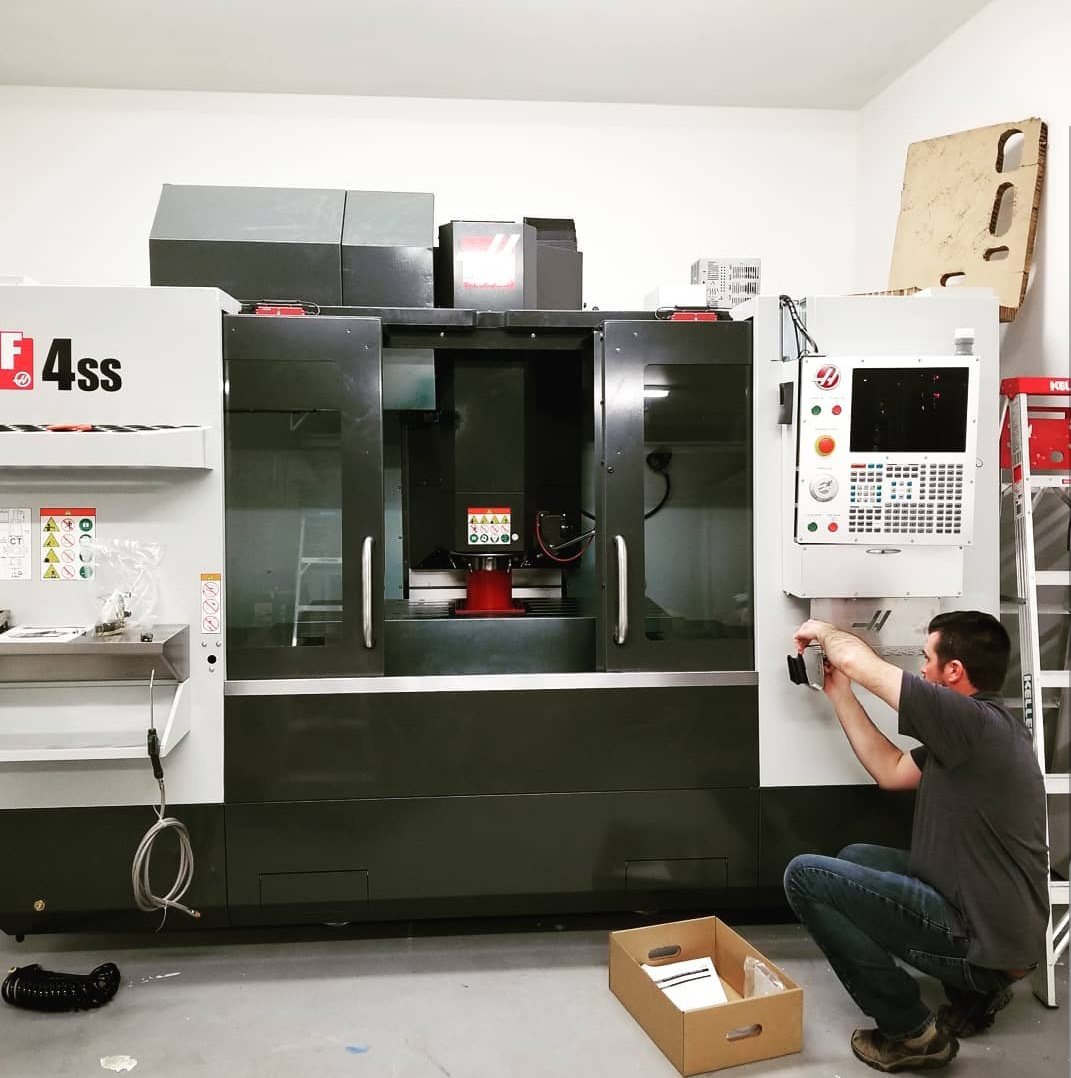 MachiningLLC's tweet photo. Our new @haas_automation VF4SS has landed. Time to get #machining !!
#Boise #manufacturing #machine https://t.co/5hCU9K8WEk
