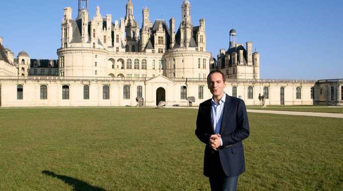 domainechambord's tweet photo. @FranckFerrand Mauvaise nouvelle : la fin de l’émission #ACDH animée par @FranckFerrand sur @Europe1. Une perte pour la démocratisation culturelle et le partage de notre Histoire auprès du plus grand nombre dans l’exigence et la qualité. https://t.co/NeclMMRiJo
