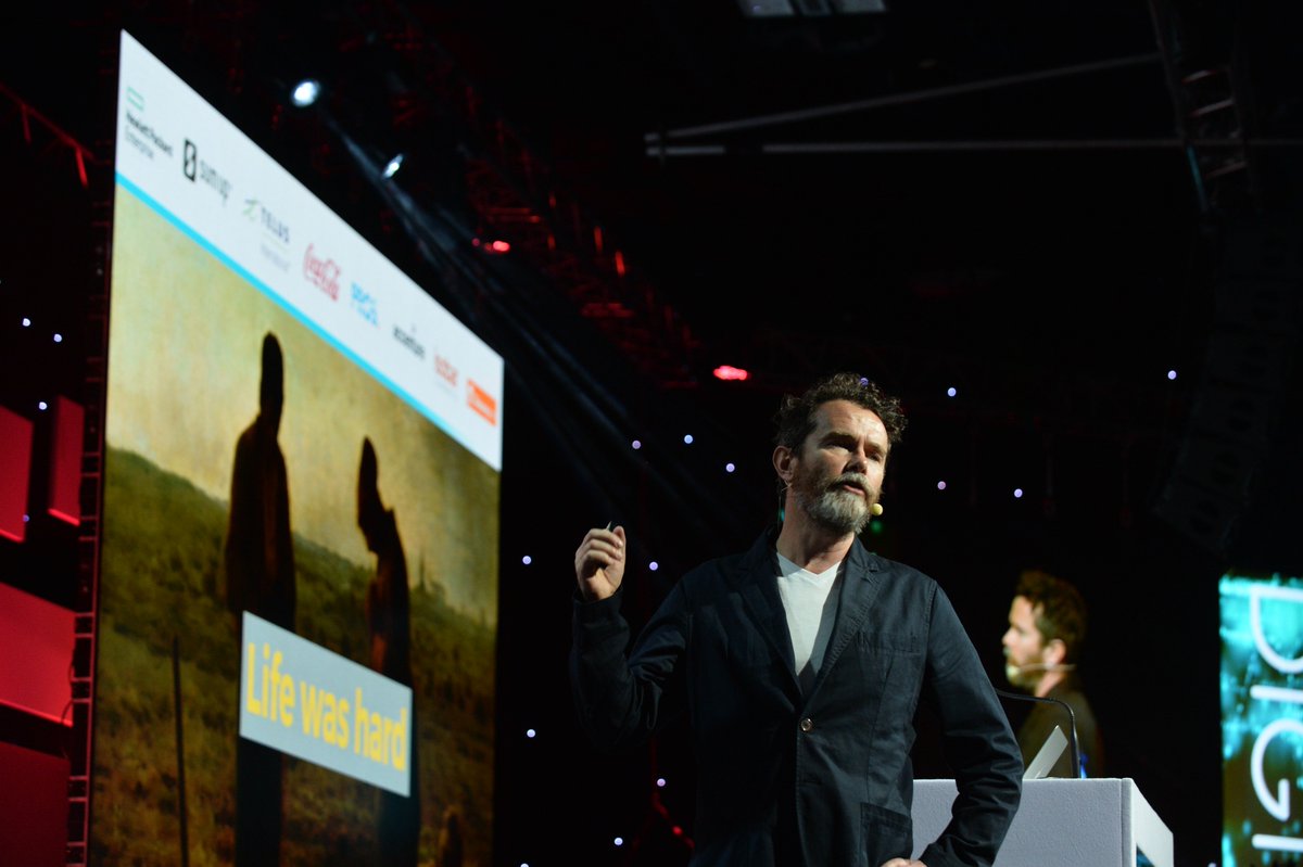 digitalkcon's tweet photo. "35% of Snapchat users enjoy the closure the app provides them. They use Snapchat because it’s finite.” Joe MacLeod consultant, speaker, author of “Ends” at #Digitalk2018 https://t.co/EdM3LWJgur