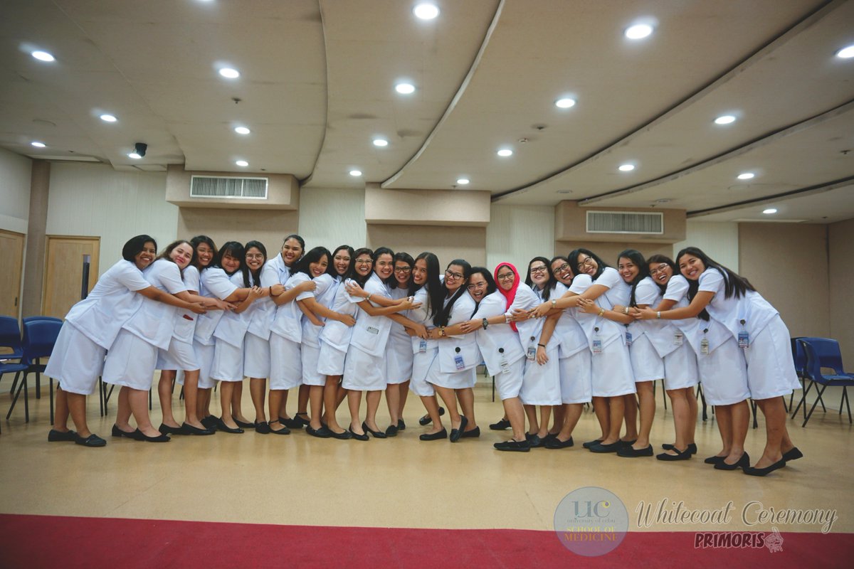 heyitsrainey's tweet photo. Them boys VS. Them girls 🙃🙂
#PRIMORIS #WhitecoatCeremony #UCSM https://t.co/VdHv96VtMI