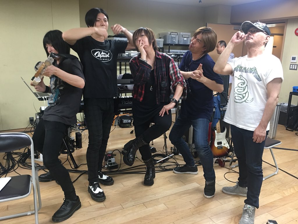緒方恵美 再生 仮 劇薬 Dramatic Medicine 発売中 緒方恵美バースデーライブ ファーストオガタ リハーサル2日目 終了 右から Gt 目木とーる Key 岩瀬聡志 Vo オガタ Drms 山内まっしょい Ba Tabokun まっしょいくん Tabokun ごめん
