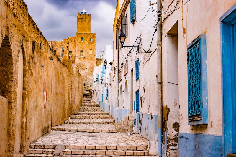 Jneyne2's tweet photo. Visiter la Tunisie 😍😍
#tunisie #Tunisia #tunis #sousse #destinationtunisie #destination #wonderfulplace #wonderful #jaune #bleu #medinadesousse #medina #fantastic #place #vacation #holidays #Nice #beautiful #location #tourism #visit https://t.co/RD4NZXTENg