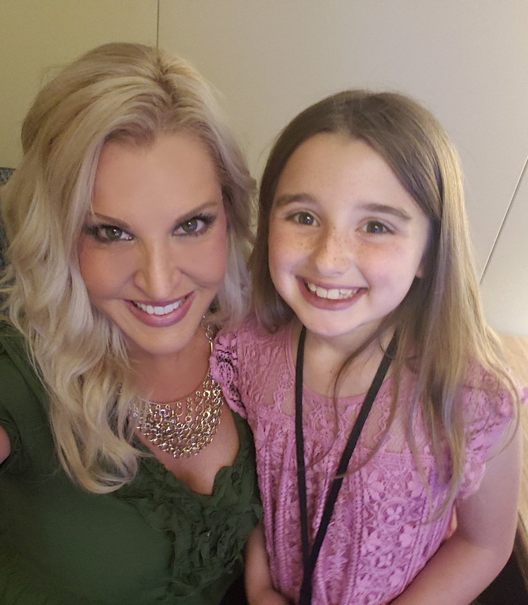 KristiMStahr's tweet photo. I have my own personal assistant this morning! She wants to be a "coder and actress when she grows up". #arkidscode #futuretech #Kids https://t.co/jcHRvNylfA