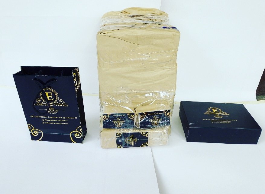 printing_max's tweet photo. Paper bag, Hair Box, Hair Tags, and Business card design and print for @euckacyworld And ready for delivery 
.
.
#paper #paperbags #carrierbags #designers #designer #nigerianbeauty #madeinnigeria #delivery #handmade #nigerianwedding #weekendvibes #lauraikeji #lindaikeji https://t.co/jH4AlYIjrf