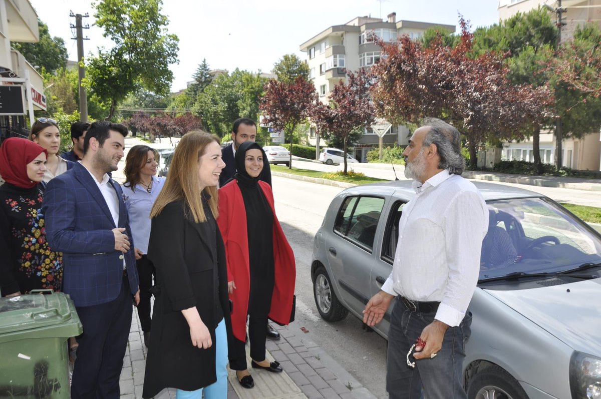 GultenKap16's tweet photo. Kükürtlü Mahallemizde esnafımızı dolaşıyoruz, hemşerilerimiz ile sohbet ediyoruz. Gördüğümüz ilgi bizleri memnun etti.
#VakitTürkiyeVakti
#AkKadınlarSahada https://t.co/6E9dPZqSAP