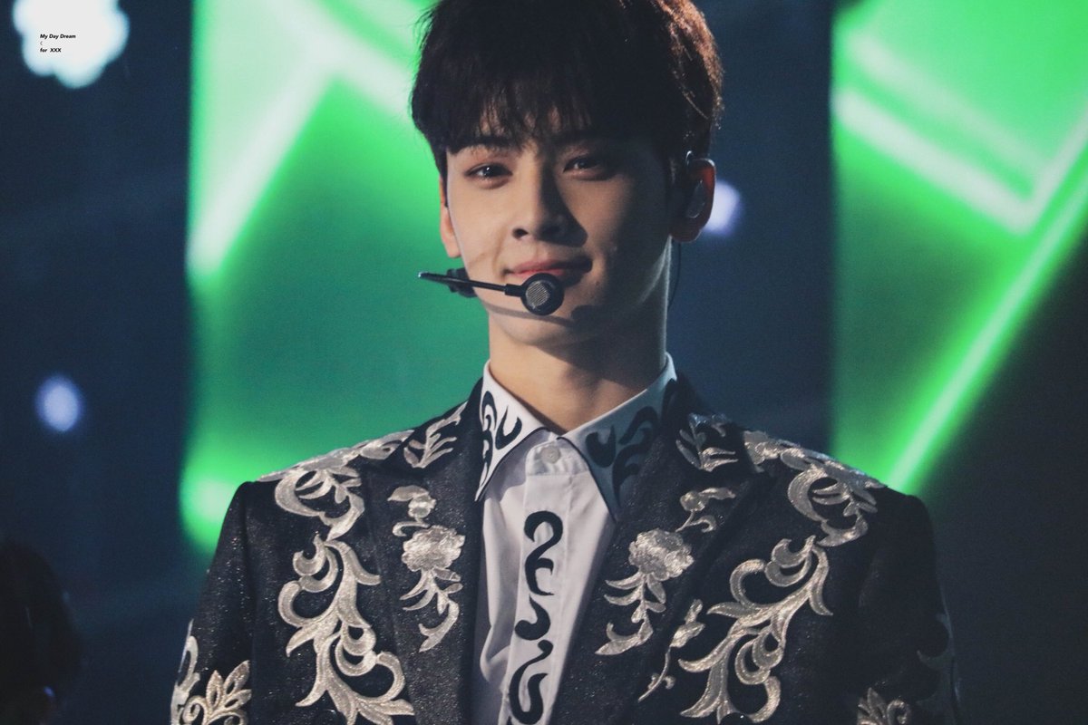____MyDayDream's tweet photo. ☾ 180512
 #ASTRO #아스트로 #차은우  #CHAEUNWOO https://t.co/2aDkYXNnPW