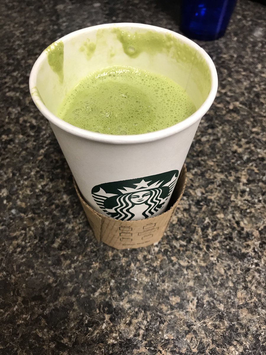 alyssahoffman's tweet photo. @Starbucks K #LatteFail https://t.co/YhXJsobQn4